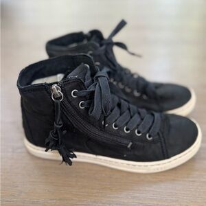 UGG Blaney women’s black hi top zip sneakers shoes bootie size 6